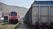 Bakü-Tiflis-Kars demir yolu ile taşınan yük hacmi arttı