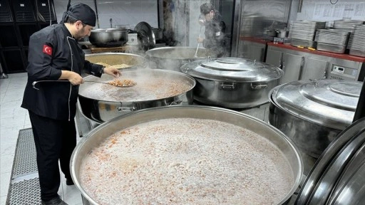 Bartın'da taşımalı eğitim öğrencilerinin yemekleri meslek liselilerin elinden