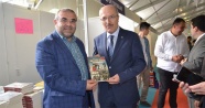 Başkan Kafaoğlu'ndan gençlere kitap okuma çağrısı