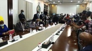 Batı Afrikalı liderler Mali'de devrik lider Keita ve darbecilerle görüştü
