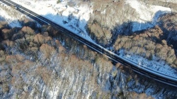 Batı Karadeniz'de yağan kar kartpostallık manzaralar oluşturdu