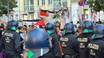 Berlin’de düzenlenen Filistin’e destek eyleminde en az 20 gösterici gözaltına alındı