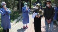 Beş günlükken Kovid-19/ koronavirüs tanısı konulan Suriyeli bebek alkışlarla taburcu edildi
