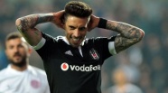 Beşiktaş'ta flaş Jose Sosa gelişmesi!