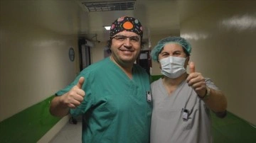 Beyin cerrahı kardeşler aynı hastanede görev yapıyor