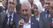 Binali Yıldırım, cemevini ziyaret etti