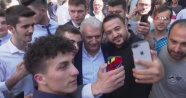 Binali Yıldırım, Mahmutpaşa esnafını ziyaret etti