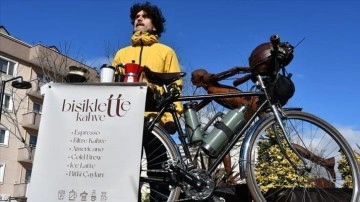 "Bisiklette kahve dükkanı" ile müşterilerine hizmet veriyor