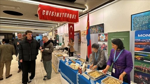 BM Cenevre Ofisi'nde ihtiyaç sahibi çocuklar için kermes düzenlendi