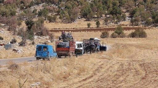 BM, İsrail'in saldırdığı Lübnan'dan 128 binden fazla kişinin Suriye'ye geçtiğini bild