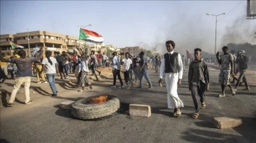 BM: Sudan kaosa sürüklenmeye devam ediyor