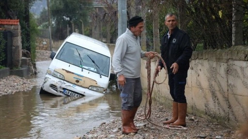 Bodrum'da sağanak etkili oluyor