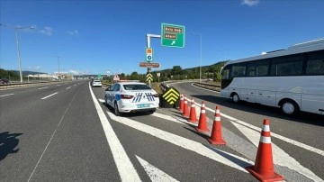 Bolu Dağı geçişinin İstanbul istikameti trafiğe kapatıldı