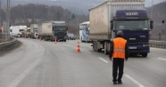 Bolu Dağı Tüneli'nde kaza trafiği durdurdu
