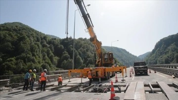 Bolu Dağı Tüneli viyadüklerinde genleşme derzi değişimi çalışmaları sürüyor