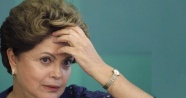 Brezilya Cumhurbaşkanı Rousseff görevinden uzaklaştırıldı