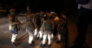 Bursa’da 30 ayrı suçtan aranan sabıkalı hırsız 2 polis memurunu yaraladı