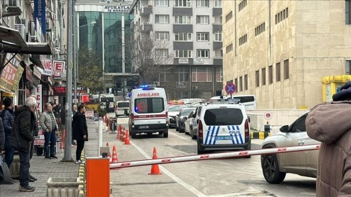 Bursa'da duruşma salonunda silahla vurulan 2 sanık öldü, 2 jandarma yaralandı