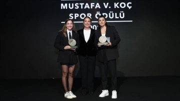 Busenaz Sürmeneli ve Buse Naz Çakıroğlu, Mustafa V. Koç Spor Ödülü’nün sahibi oldu