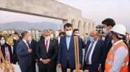 Çevre ve Şehircilik Bakanı Kurum, Erzincan'da kentsel dönüşüm alanlarını inceledi
