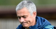 Chelsea, Mourinho ile yollarını ayırdı