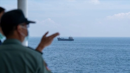 Çin, Kanada savaş gemisinin Tayvan Boğazı'ndan geçişine tepki gösterdi