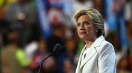Clinton&#39;ın e-postasını ifşa eden kişiye hapis cezası