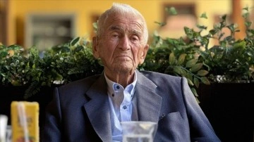 Çorum'da 100 yaşına giren Doktor Rıfat Patır'ın doğum günü kutlandı