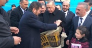 Cumhurbaşkanı Erdoğan&#039;a Külliye İşlemeli Yağcıbedir halısı