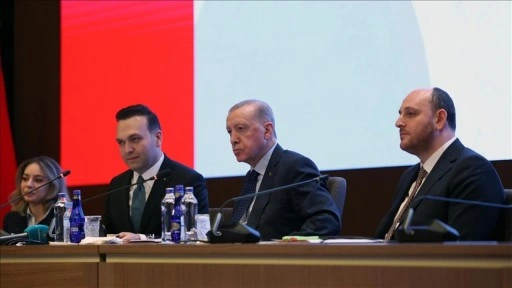 Cumhurbaşkanı Erdoğan, AK Parti Kadın ve Gençlik Kolları MKYK toplantılarına başkanlık etti