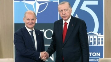 Cumhurbaşkanı Erdoğan, Almanya Başbakanı Scholz ile bir araya geldi