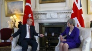 Cumhurbaşkanı Erdoğan, Başbakan Theresa May ile görüştü