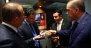 Cumhurbaşkanı Erdoğan, Bulgaristan Dışişleri Bakanı&#39;na sigarayı da bıraktırdı