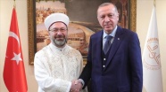 Cumhurbaşkanı Erdoğan'dan Diyanet İşleri Başkanı Erbaş'a ziyaret