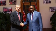 Cumhurbaşkanı Erdoğan Kenya Cumhurbaşkanı Kenyatta ile telefonda görüştü