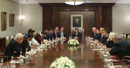 Davutoğlu, Suriyeli mülteci temsilcilerini kabul etti