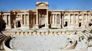DEAŞ tarihi Palmira kentinin bir bölümünü yıktı