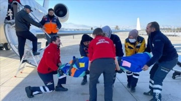 Deprem bölgesinden İstanbul'a getirilen 1066 yaralının tedavisi sürüyor