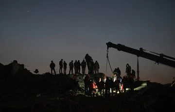 Deprem notları... Türkiye yeniden ayağa kalkacak, şaha kalkacaktır -Suat Gün yazdı-