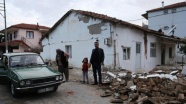 Depremin merkez üssü Tiyenli'de 70 hasarlı ev tespit edildi