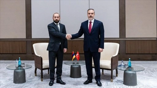 Dışişleri Bakanı Fidan, Ermenistan Dışişleri Bakanı Mirzoyan ile bir araya geldi