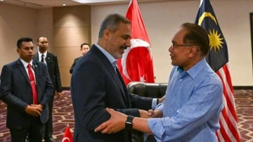 Dışişleri Bakanı Fidan, Malezya Başbakanı Enver İbrahim tarafından kabul edildi