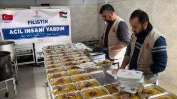 Diyanet İşleri Başkanlığı, Gazze'de her gün sıcak yemek ikramında bulunuyor