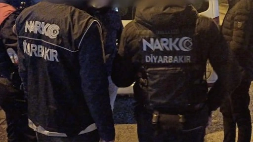 Diyarbakır'da yılbaşı öncesi 500 polisin katılımıyla "narko-kapan" uygulaması