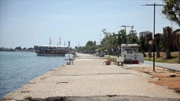 Doğu Akdeniz'deki bunaltıcı sıcaklar vatandaşlara zor anlar yaşatıyor