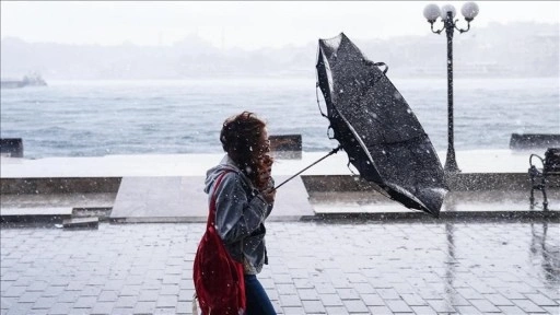 Doğu Karadeniz ve Batı Akdeniz için kuvvetli fırtına uyarısı