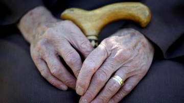 Dünyada 55 milyondan fazla kişi Alzheimer hastalığıyla mücadele ediyor