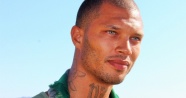 ‘Dünyanın en yakışıklı mahkumu’ Jeremy Meeks Türk baklavasına hayran kaldı