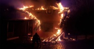 Düzce’de villa alev alev yandı
