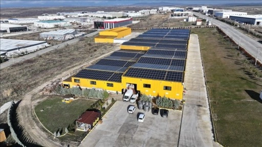 Edirne'deki kozmetik fabrikası tüm elektriğini güneşten üretiyor